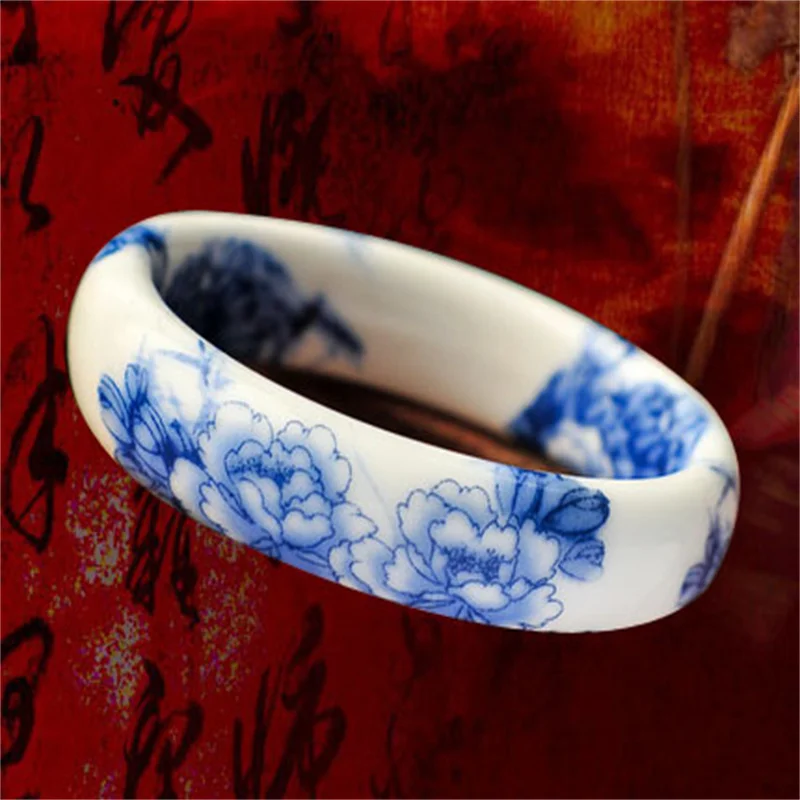 Chinese Antique Blue and White Porcelain Bangle Classic Ethnic Jingdezhen Ceramic Crafts Collection Jewelry Gifts Collection