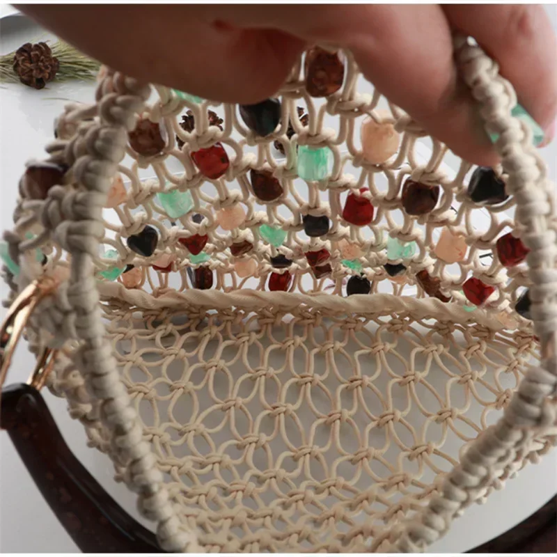 Vintage Handgefertigte Perlen-Handtasche Nischen-Designer Luxus Ausgehöhlte Bucket Bag Neue Sommer Damen Strand-Urlaubstasche – Detail 3