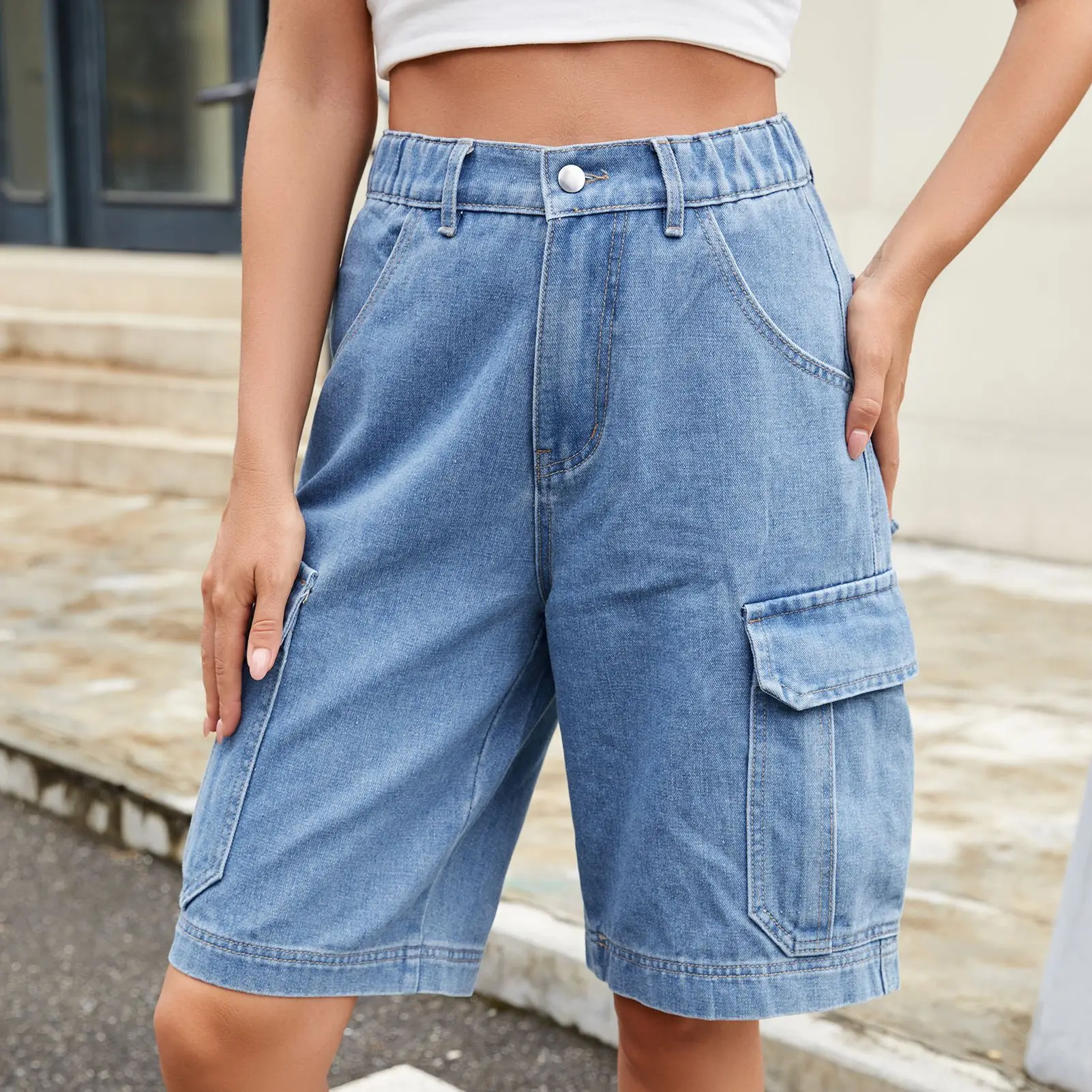

Jeans Women Cargo Pants Elastic Waist Washed Distressed Multiple Pockets Knee Length Shorts 2025 Streetwear Straight Denims