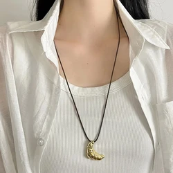 Simple Cow Horn Long Drawable Black Rope Sweater Chain for Woman