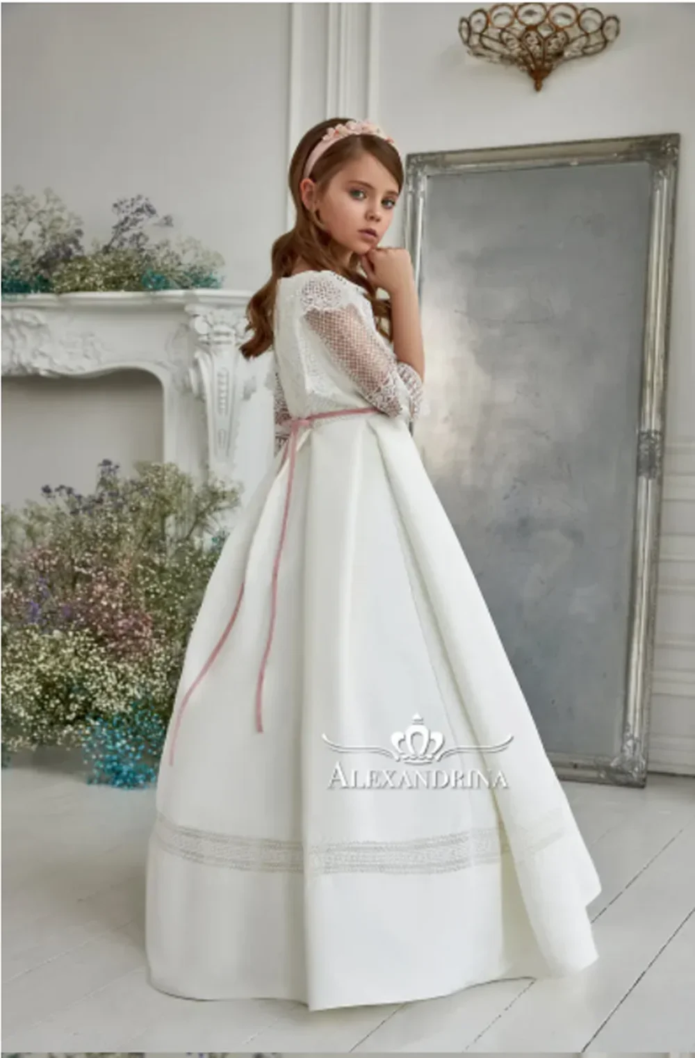 

Flower Girl Dresses Boho Half Sleeve Lace Little Kids Birthday Party Dresses Ball Gown First Communion Dress