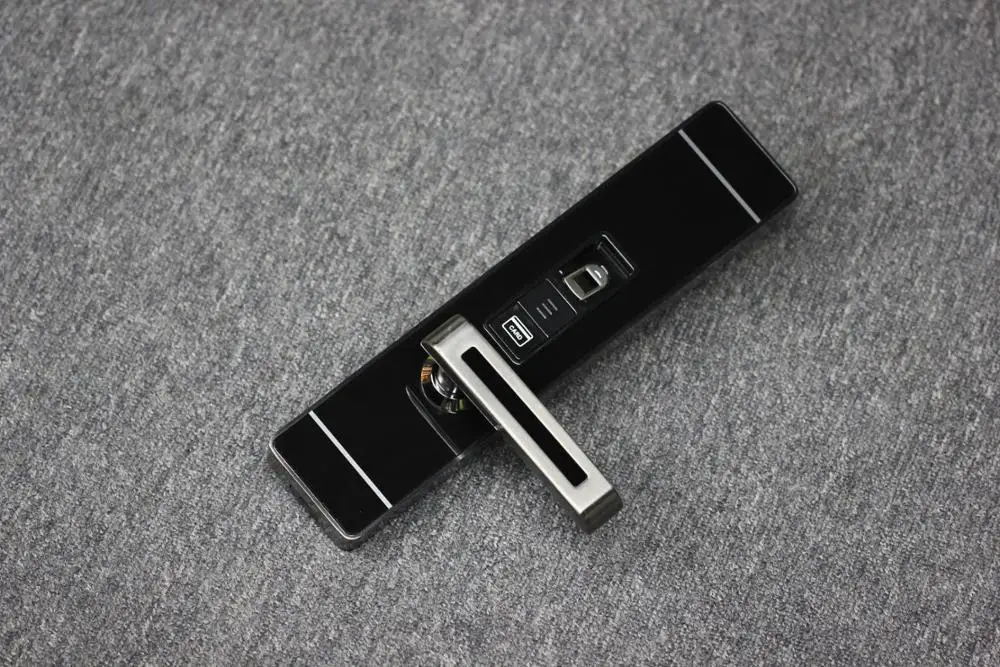 Smart Fingerprint Door Lock Card Password Password Key  App Lock