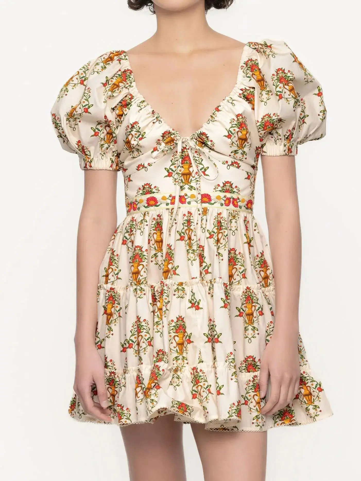 

Новинка 2025 года, женское платье с цветочным принтом, кружевное платье с тяжелой вышивкой, высокой талией, пышными рукавами и v-образным вырезом, модный женский хлопковый мини-халат