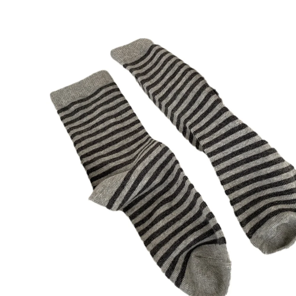 Korean Simple Colored Striped Cotton Socks Women’s Autumn Winter Breathable Middle Tube Socks College Style Trendy Casual Socks