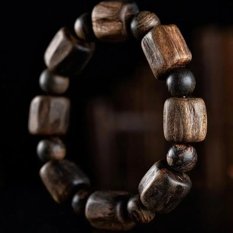 

Natural Vietnam Nha Trang Agarwood Bracelet Old Materials with Type Eaglewood Amusement Article Bracelet Men and Women Rosary Ac