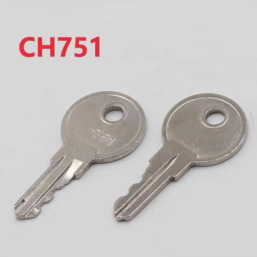 Keychannel 2PCS CH751 Copper Key Universal Keys 751CH Key for Elevator Lock Control Cabinet Room Car T-Handles RV Storage Doors