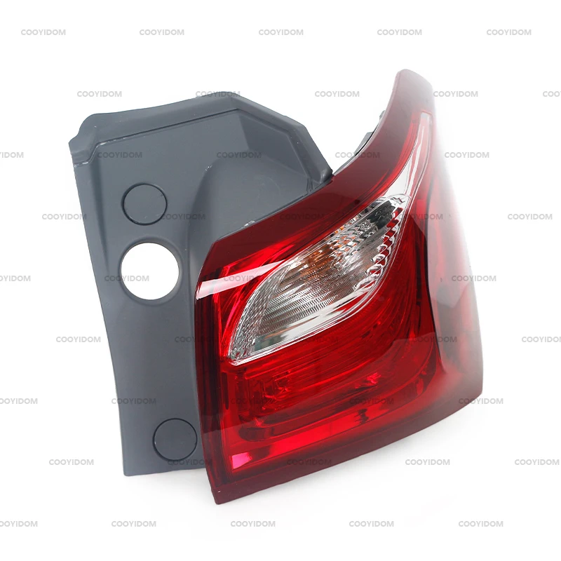 For Chevrolet Equinox 2018-2020 Not US Version Rear Tail Light  Reverse Brake Light Turn Signal Light Tail Lamp Car Accessories