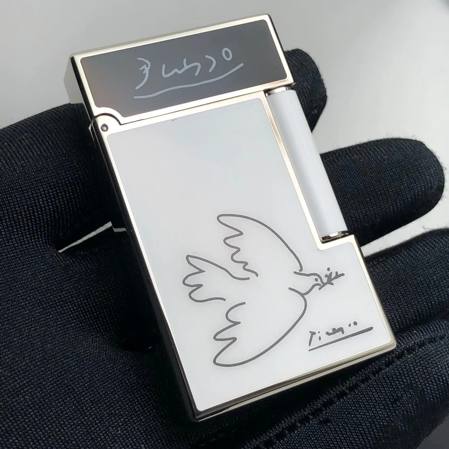 S.T. Dupont L2 Bird Pattern Lighter Collection