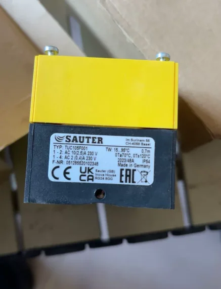 SAUTER Thermostat TUC-105F001 Brand new, in original packaging