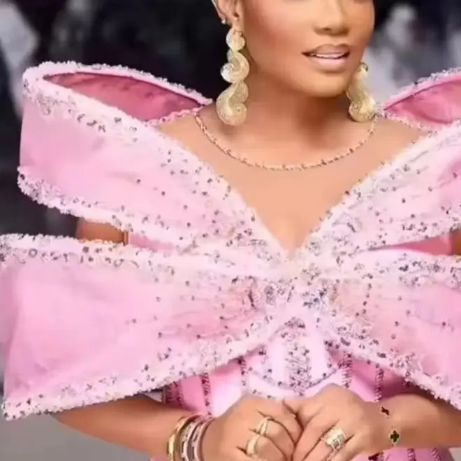 Elegant Off Shoulder Pink Prom Dresses Plus Size Crystals Evening Dress Black Girls Long Beaded Wedding Party Gown Customized