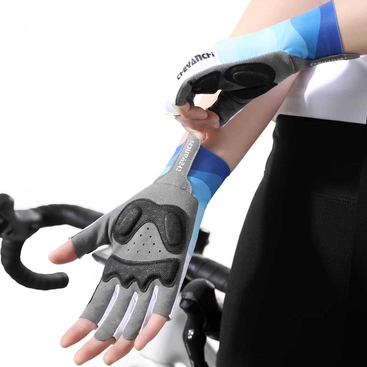 

Half-Finger Cycling Gloves - Breathable Anti-Slip Ergonomic Design,Reinforced Palm & Wrist Support for Outdoor Sports,Fitness