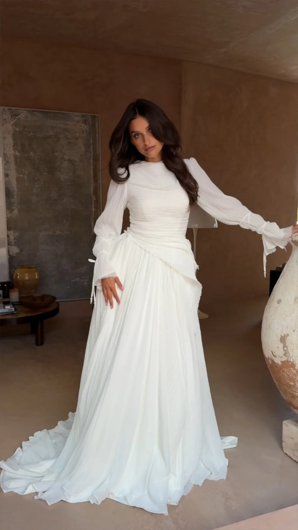 Tokyo O Neck Long Sleeve Chiffon Wedding Dress Ruched High Waist White Bridal Gown Elegant Flowy Formal Evening Gown With Train