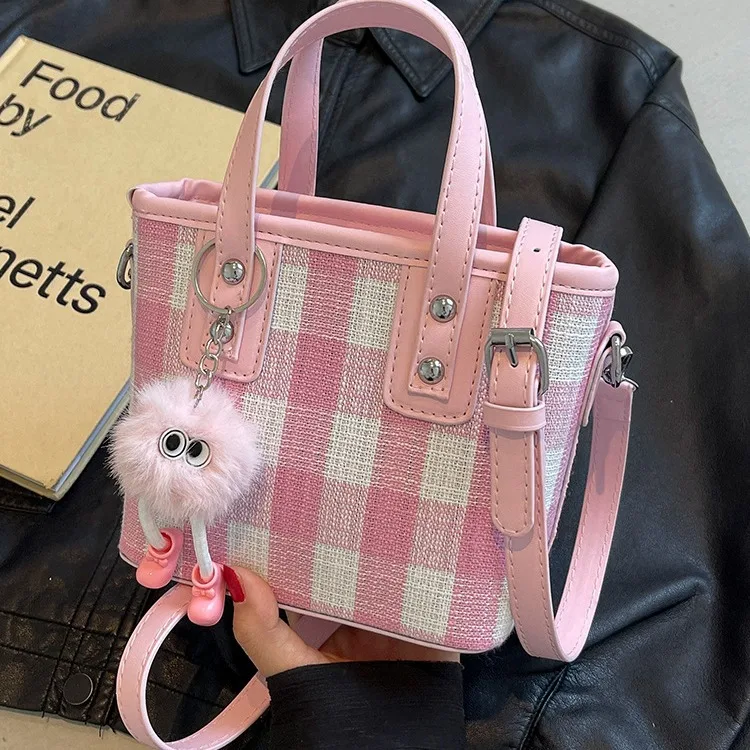 

Новая клетчатая сумка-хобо 2023 года для женщин, кошелек через плечо с цветными блоками, легкая винтажная сумка-ведро через плечо, повседневная и шикарная