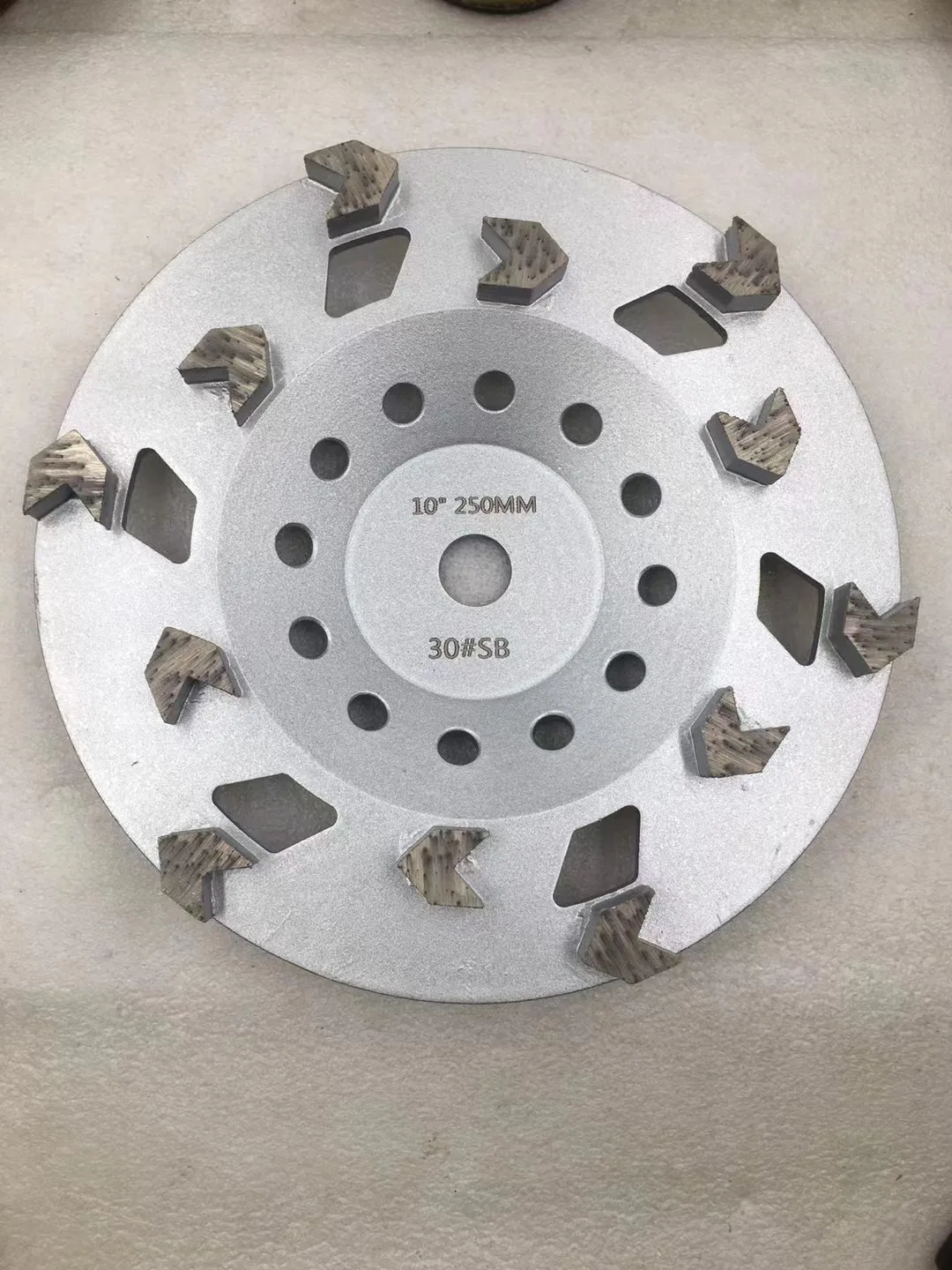 4\'\' 5\'\' 6\'\' 7\'\' 9\'\' 10\'\' Diamond Arrow tooth wheel floor grinding cup Wheels | 100 125 150 180 230 250 mm Concrete grind discs