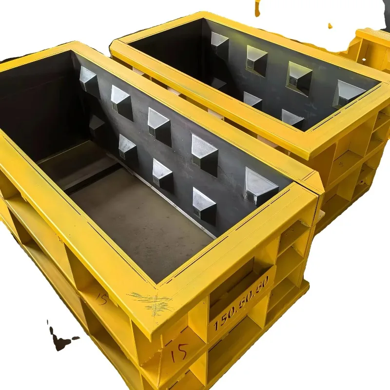 High Strength Retaining Wall Construction - Steel Concrete Block Mold with Easy-to-Assemble Modular Retaining Wall