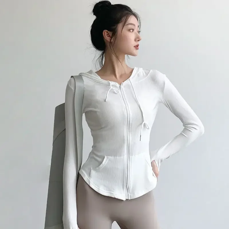 

Summer women's lightweight sun protection slim-fit style. Sporty and versatile design. Daily casual and simple style.