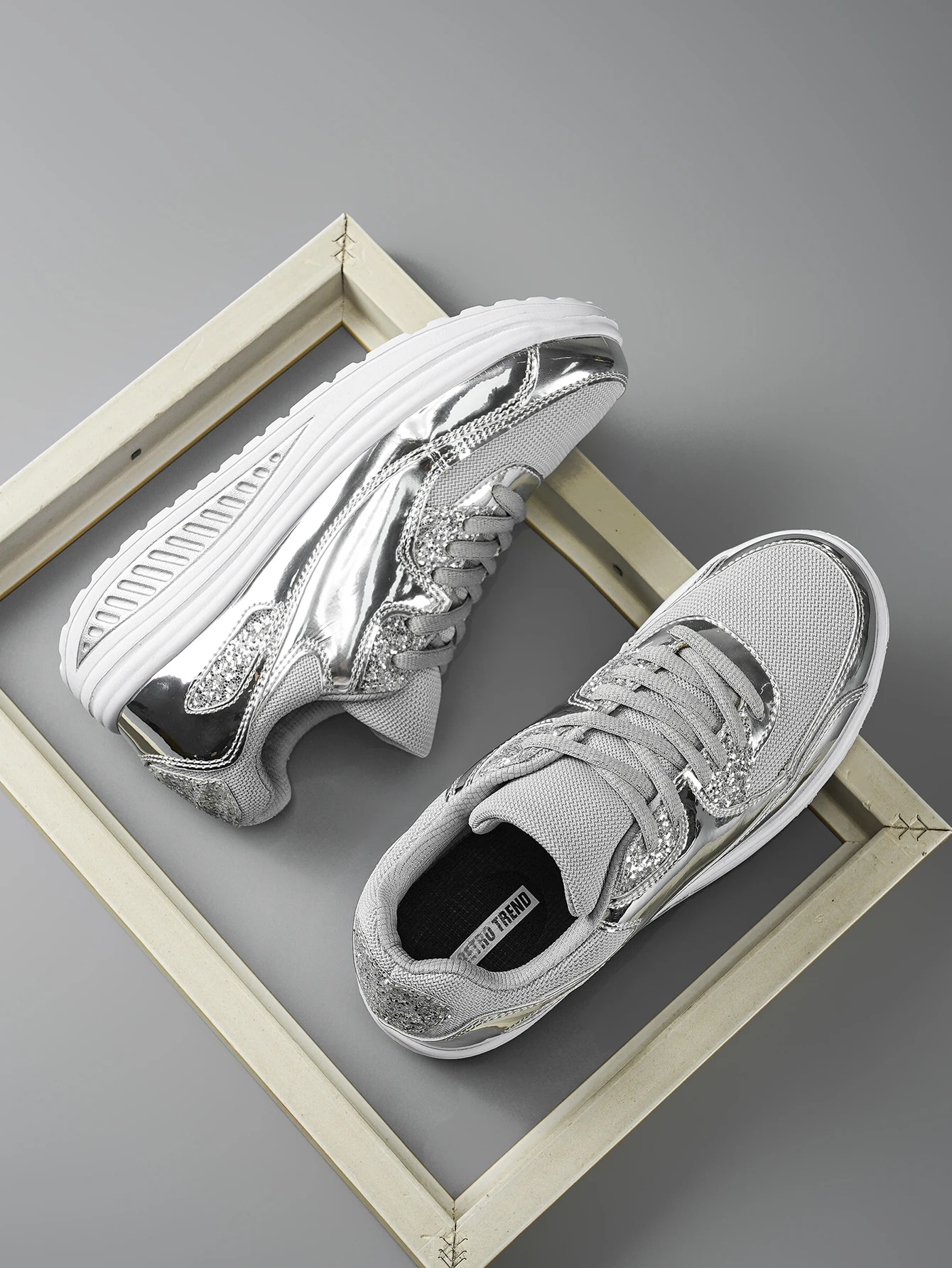 Damen-Outdoor-Wanderschuhe und Laufschuhe in großen Größen, bequeme, vielseitige und modische Sportschuhe für Paare zum Training – Detail 3