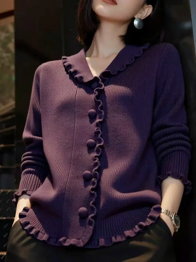 Large Size Knitted V-Neck Cardigan Women's Fashionable Purple Top Bottoming Shirt Wooden  Design Casual Style Long Sleeve