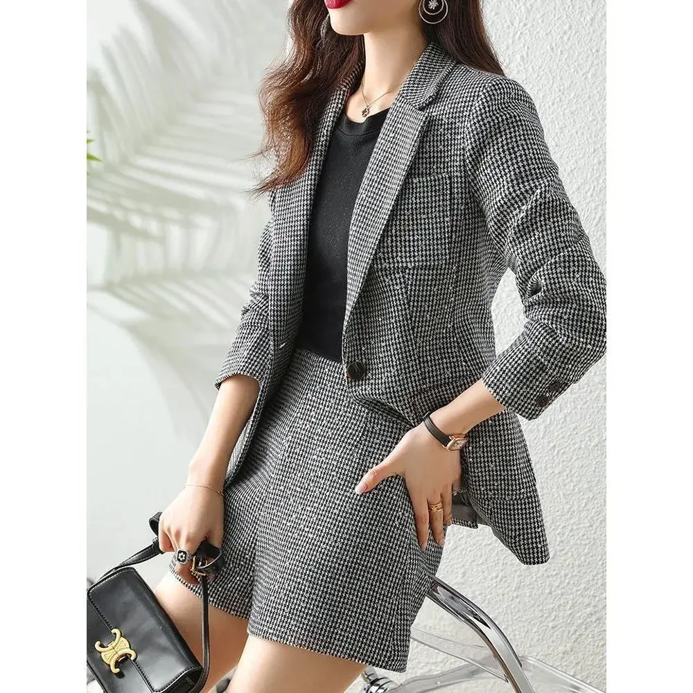 

New Korean Style Slim Fit Suit Shorts Reduced Age Elegant Women's Two Piece Set Fashion Spring and Autumn Women's Set 2025
