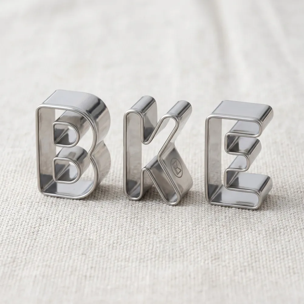 26PCS 26 Letter Shapes Alphabet Cookie Cutters Round Storage Box Stainless Steel Letter Biscuit Cutter Set Compact Size