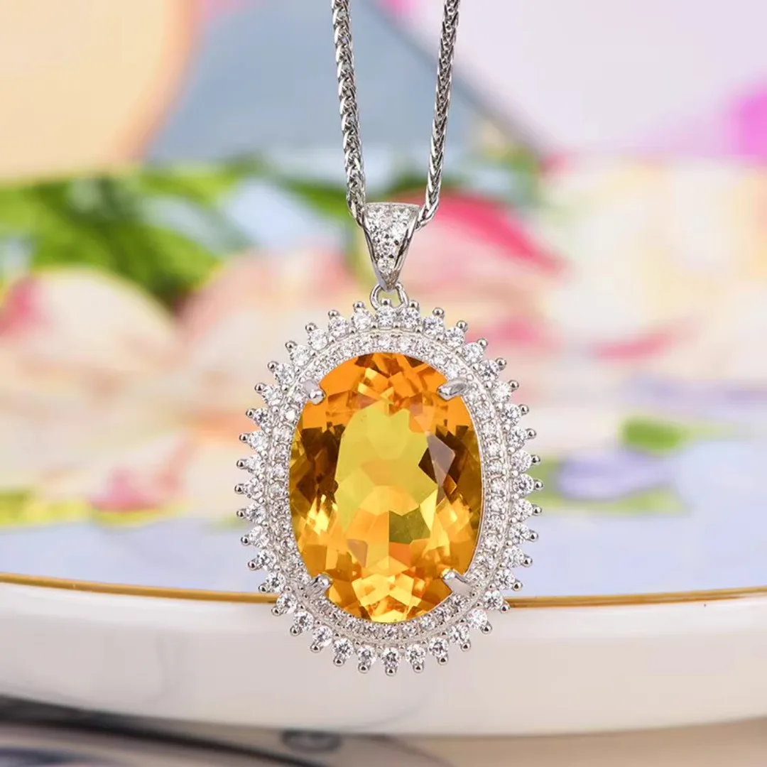 

Цепочка женская из серебра 925 пробы с кулоном из натурального цитрина