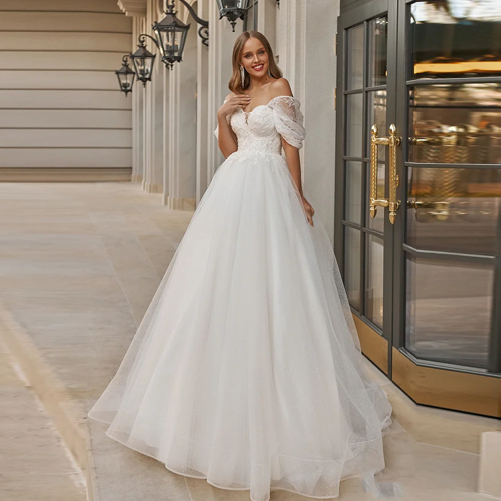 

Elegant Sweetheart Collar Shiny Tulle A-line Wedding Party Dress with Lace Court Backless Lace up Wedding Gown Customized