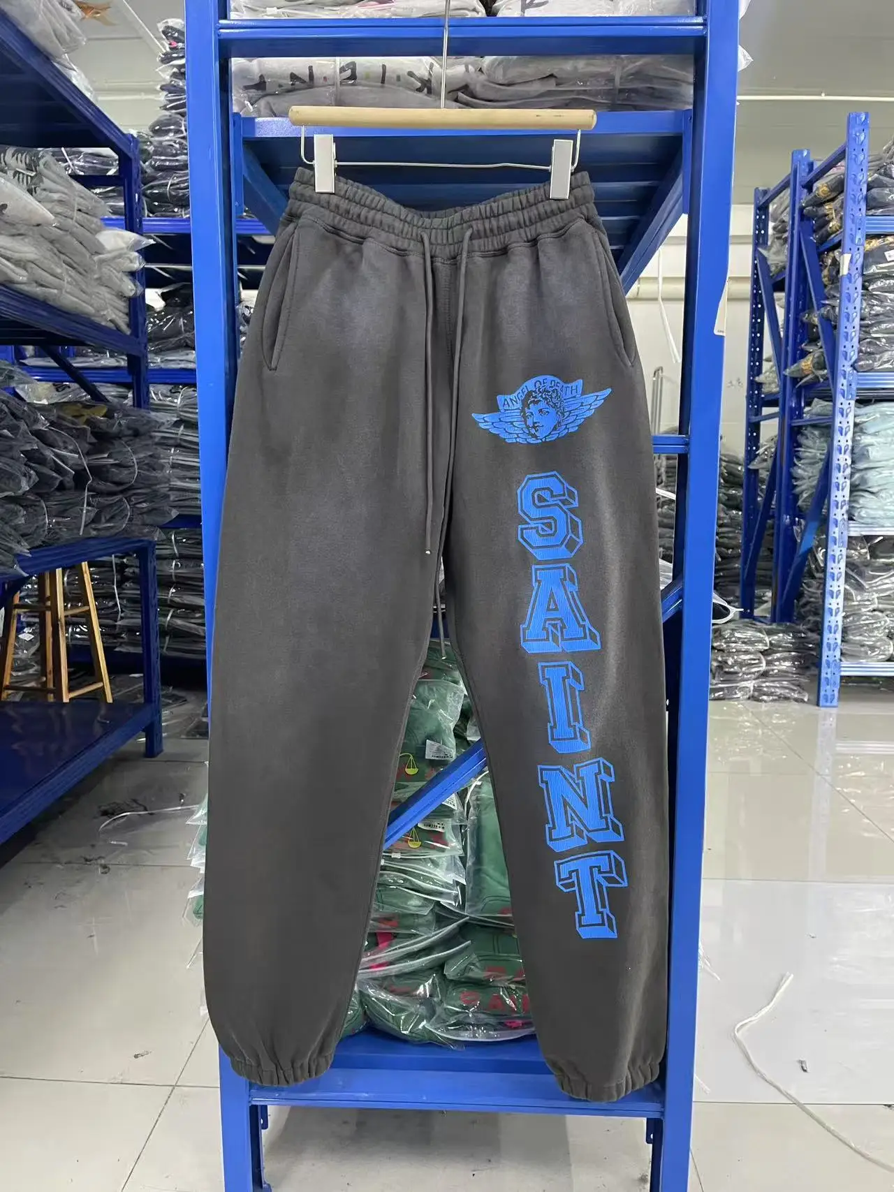 

Worn Angel American Sle Retro Sport Pants Long Trousers Loose Fit Youth Faion Sweatpants for Men Winter Collection