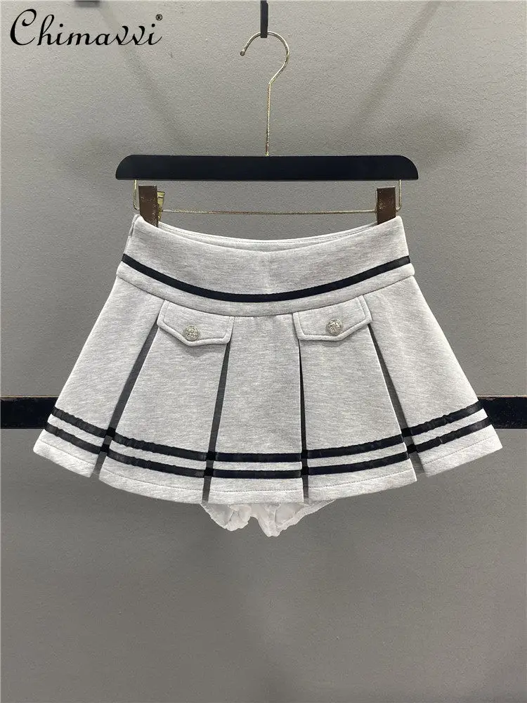 

Новая модная женская плиссированная юбка-шорты в студенческом стиле с полосками, с высокой талией, утягивающая, А-силуэт, короткая, для весны и лета