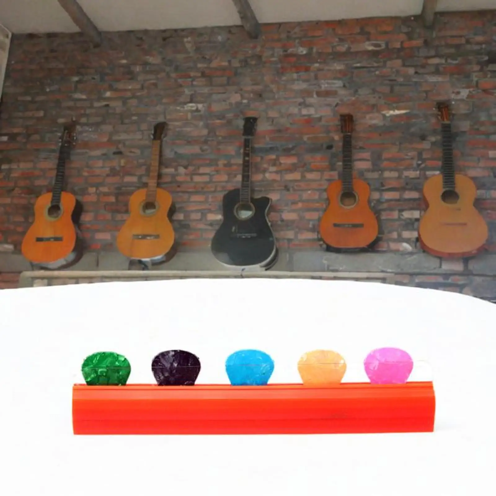 

Practical Guitar Pick Holder 5Pcs Guitar Picks Guitar Pick Storage Box