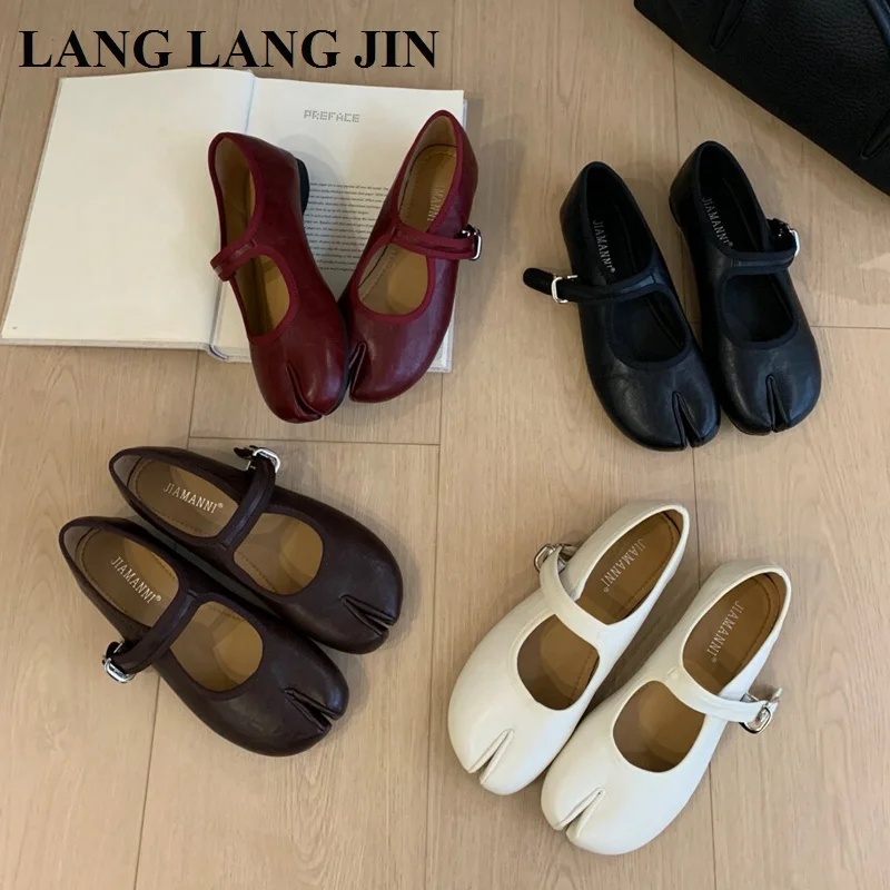 Fashion Tabi Ninja Shoes Women Flats Ballet Split Toe Ballerinas Ladies Round Heeled Loafers Tacones Female Moccasin Brand Mujer