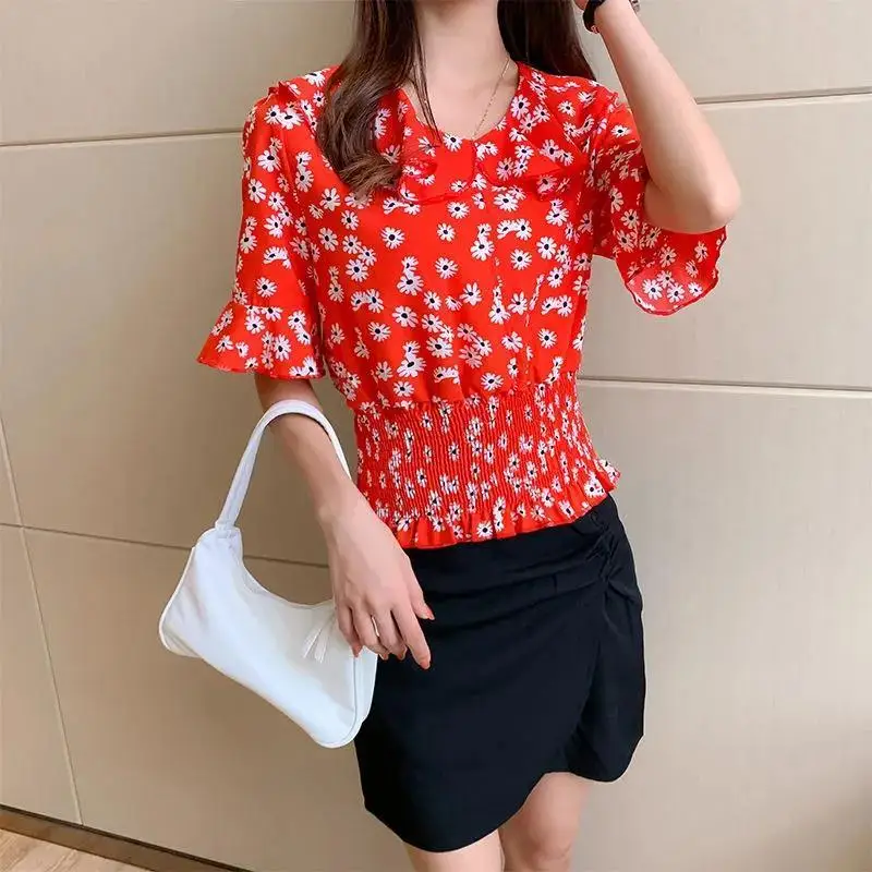 Camisa de cintura fruncida coreana con estampado de Flores rotas para mujer, blusa informal con volantes empalmados, cuello dulce Peter Pan, Verano