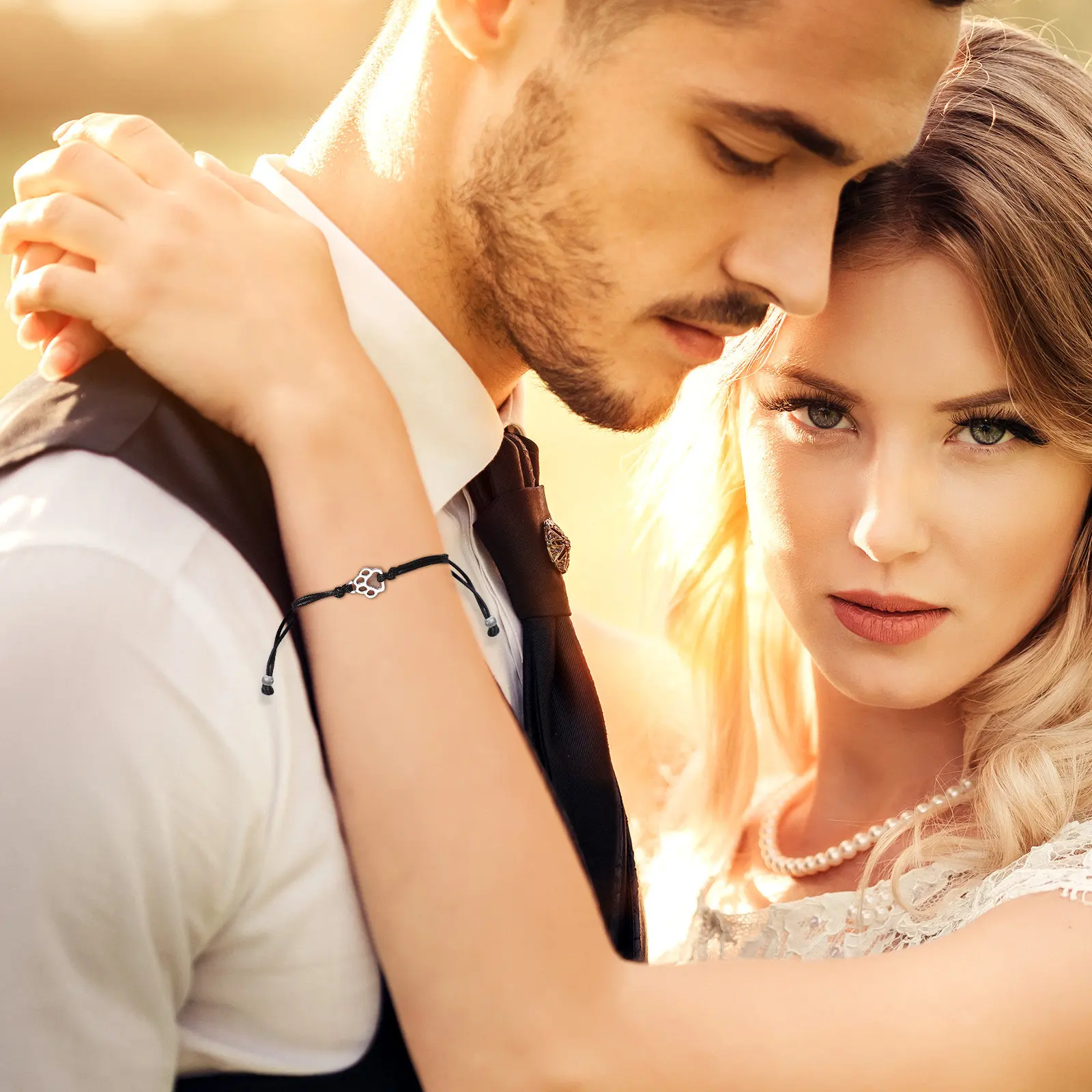 Friendship Bracelet Adjustable Woven Rope Bracelet Charming Paw Print Handmade Comfortable Memorial Jewelry Gift for Women Men