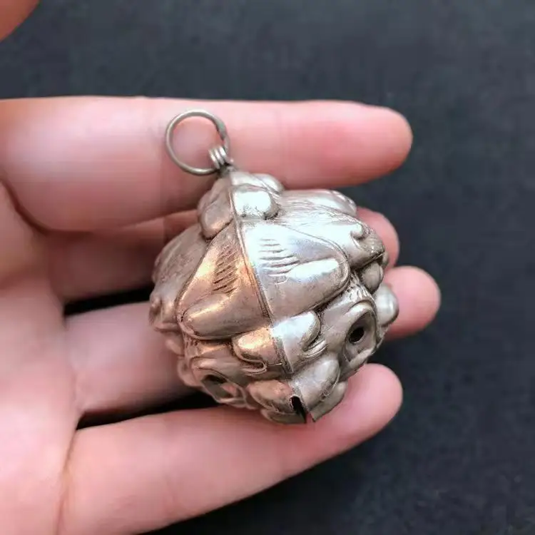 Antique qing dynasty antique tiger bell pure copper trumpet pendant antique hand-made antique white copper bell