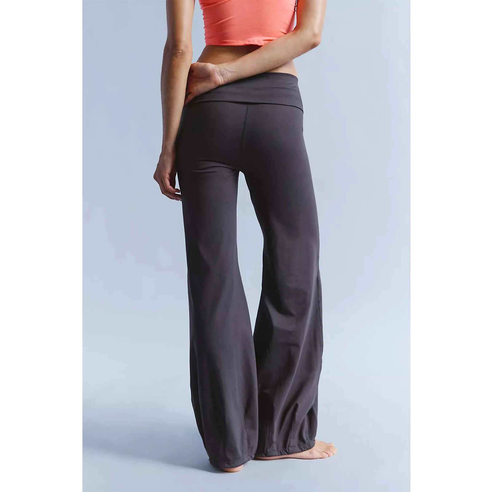 Elevate Your Casual Style with our Dark Grey Pants - Available in S, M, L for Ultimate Comfort and Chic Look!