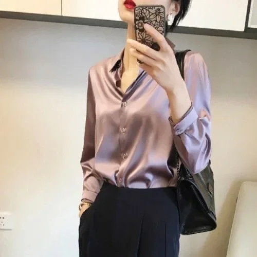 Women's Shirt Design Is Niche Suitable for Spring and Summer Sun Protection Versatile and Has A Vintage Drape