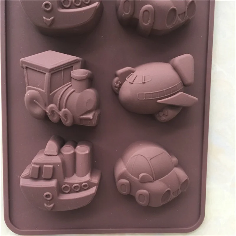 قالب شوكولاتة من السيليكون لحركة المرور مكون من 8 وصلات، قالب طعام للأطفال مصنوع منزليًا، سهل التنظيف