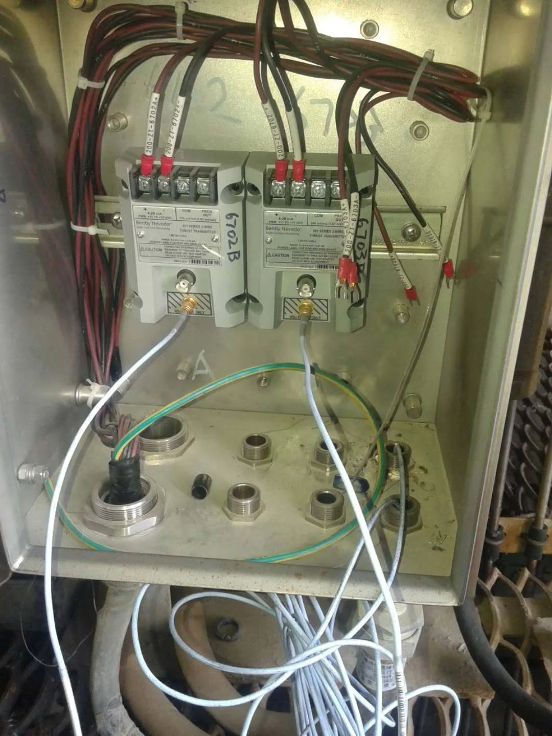 Bently Nevada 3300 XL 8 mm Reverse Mount Probes 330105-02-12-05-02-00