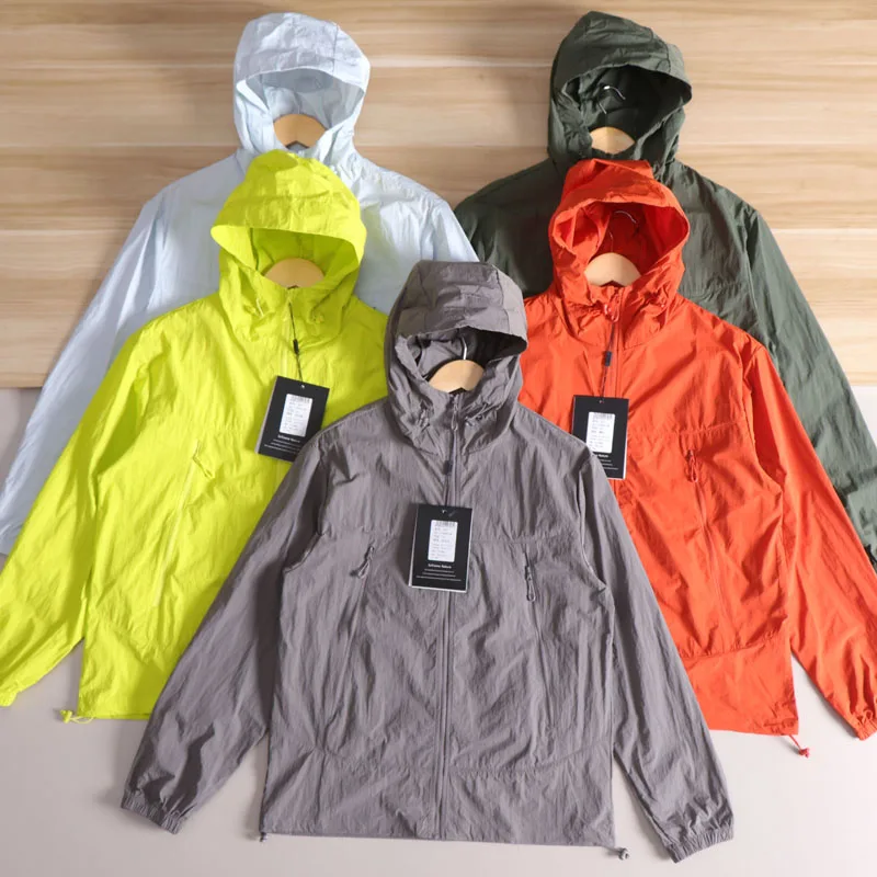 

Outdoor Lightweight UV Protection Breathable Spring Summer Men's Casual Hooded Sun Protection Light Jaet Skin Outerwear
