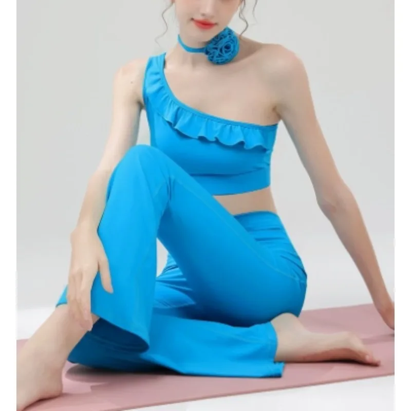 

Fashionable and Sexy Ruffle Edge Sloping Shoulder Bra Camisole Sports Vest Set, Fitness High Waisted Bell Bottom Pants Set2025