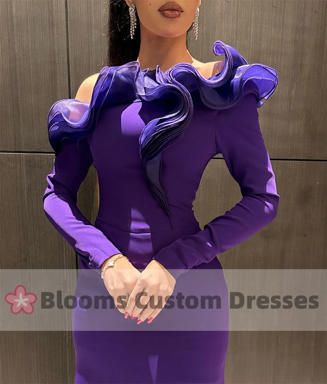 Blooms Purple Off Shoulder Long Sleeves Customized Evening Dresses For Special Occasion Ruffles Party Dress Back Train Prom Gown