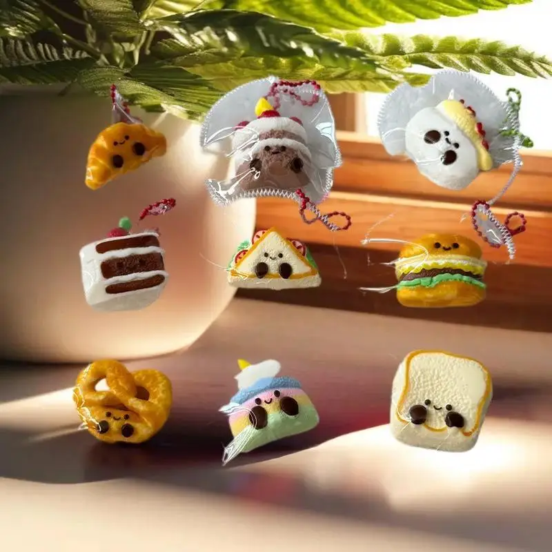 Sweet Simulation Bread Stress Toy, Cartoon Silicone Pressure Ease Fun Mini Unwind, Slow Rebound Playthings Presents