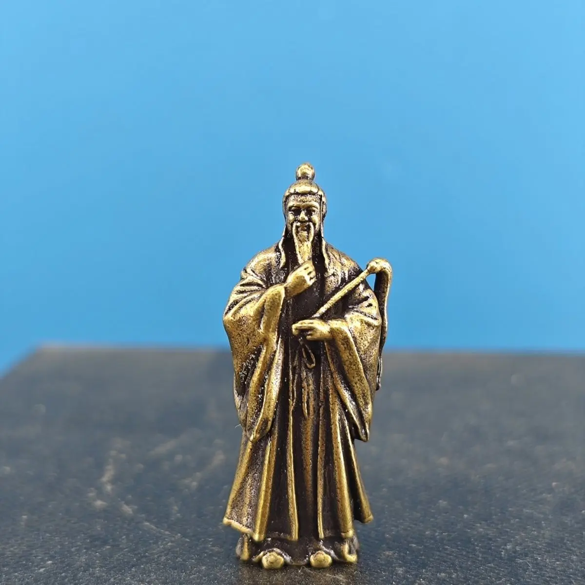 Brass desktop decoration of Patriarch Bodhidharma, historical ancient figure, miniature landscape, aquarium bonsai, room display