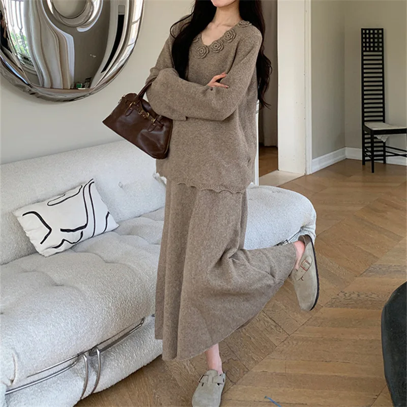 Women Knitted Skirt Set Autumn Female V-Neck Three-Dimensional Flower Pullovers Sweater+Lady Knitted Pleated Half Skirt