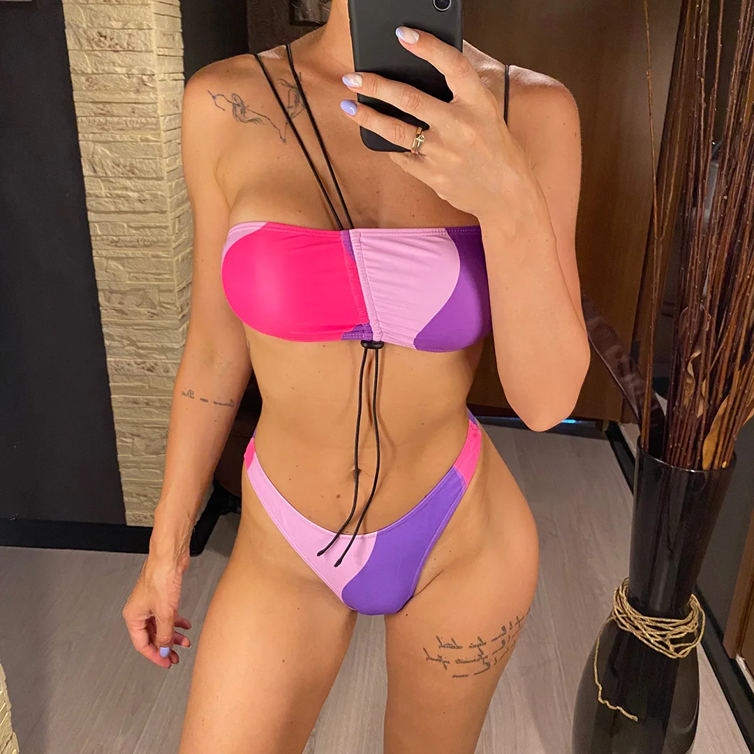 Bunter, geraffter Bikini mit Schnürung, Damen-Badeanzug, zweiteiliges Bikini-Set, hoch geschnittener Badeanzug, Badebekleidung, Modell V3770. – Detail 2