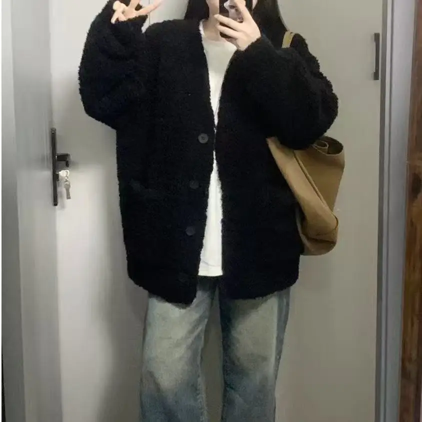 

Женское пальто-свитер из искусственного меха ягненка, свободного кроя, с длинными рукавами, осенне-зимняя верхняя одежда в корейском стиле, для повседневной носки, из полиэстера.