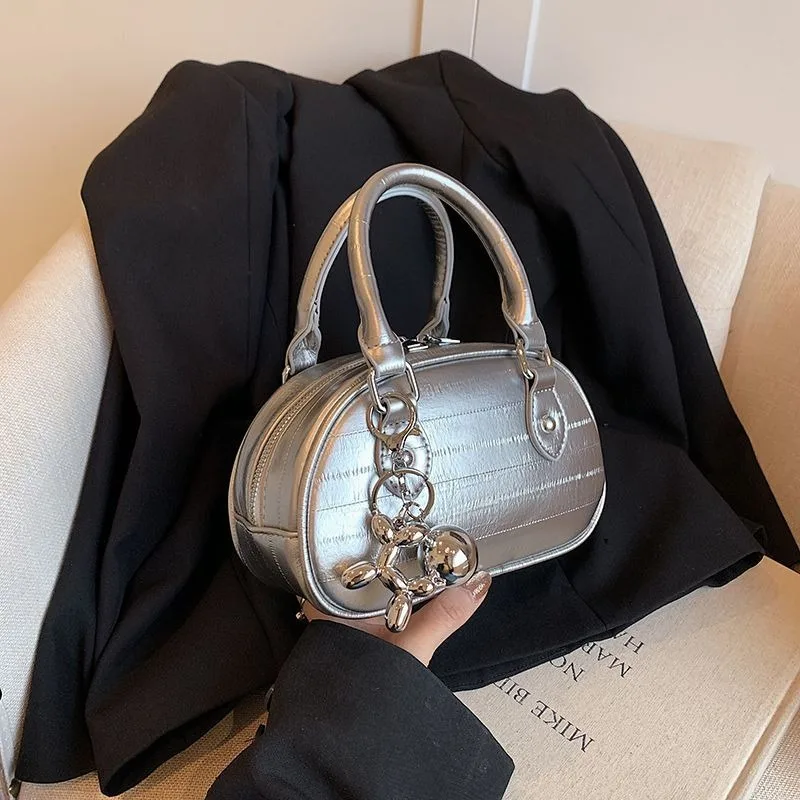 Silver Super Fire Portable Small Handbag Women's 2026 New High-end French Small Bag Messenger Bowling Bag Temperament Commuting
