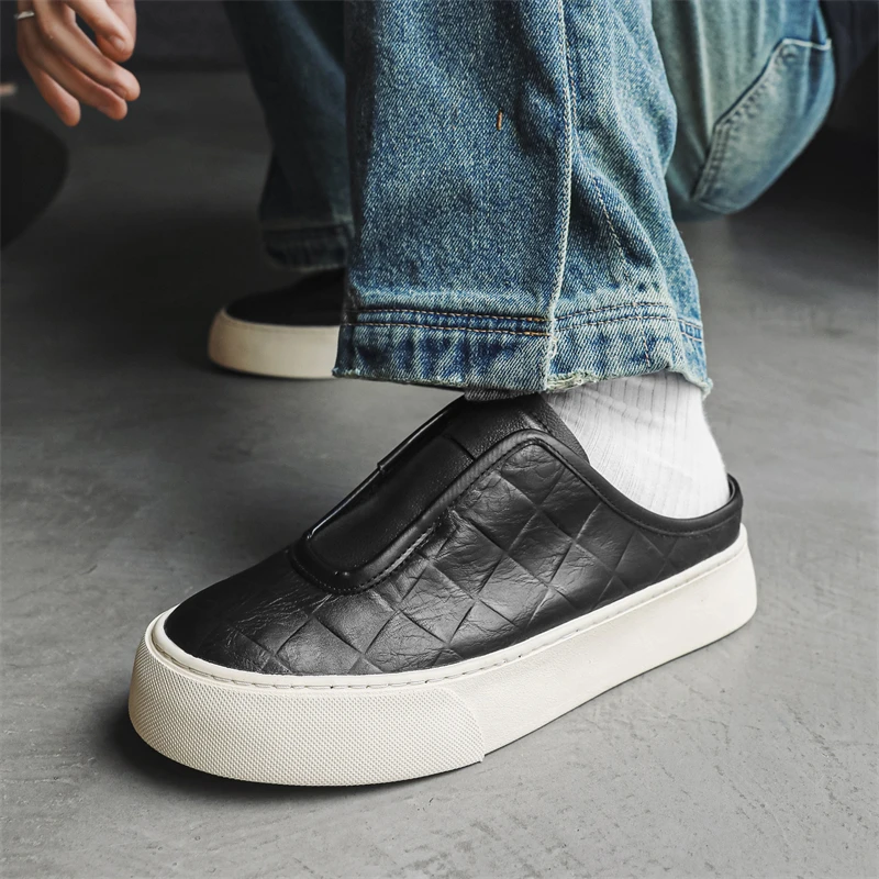 

Men's half slippers Trendy and comfortable styl Leisure Party Outdoor street walking Black versatile Hot sellingyoung people