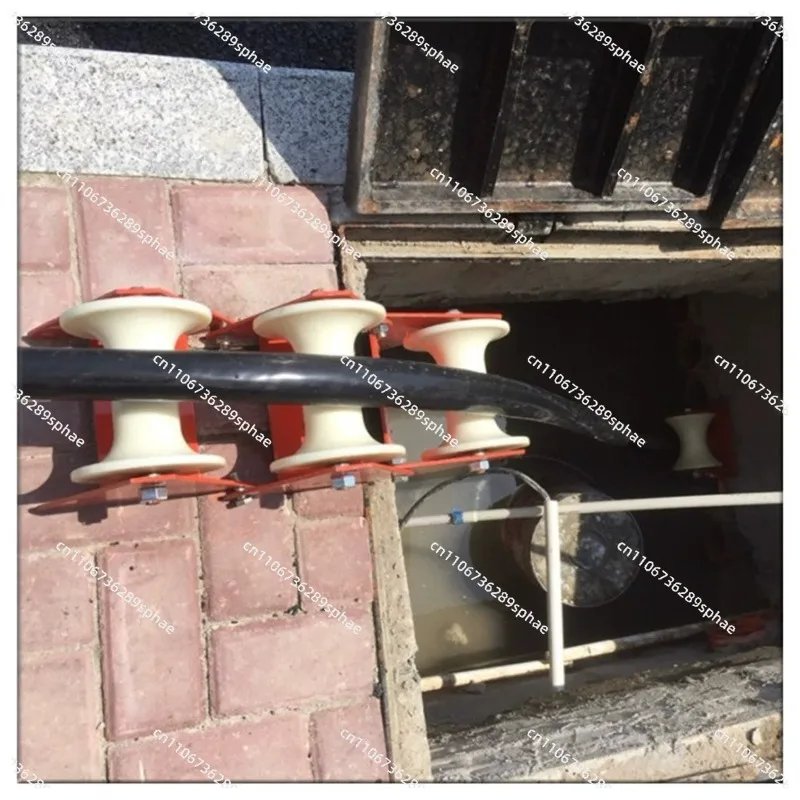 Power cable pay-off pulley corner straight running triple wellhead nozzle