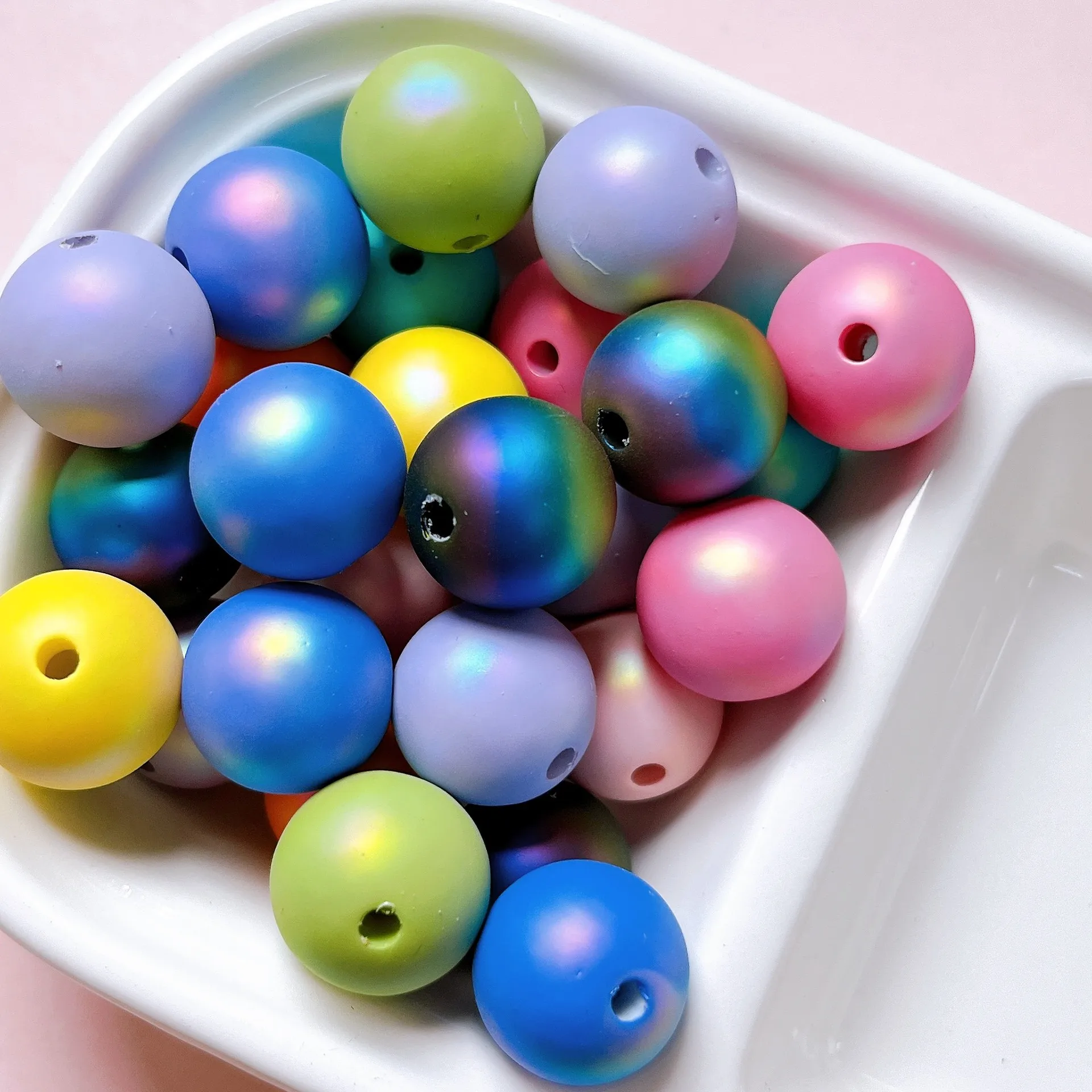 

Trendy New 70pcs 16mm Rubber AB Colors Gumball Bubblegum Pearl Ball Beads Acrylic Plastic Necklace Earring Necklace Beading