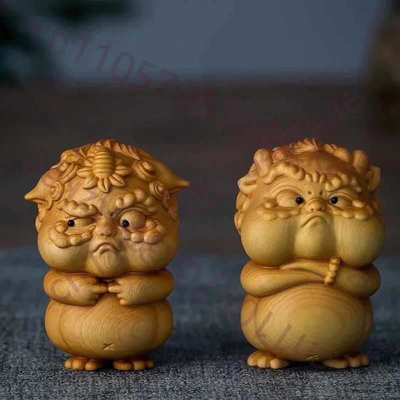 Wood Carving Pi Xiu Mascot Small Statue Solid Wood Art Hand Carving Cute Home Room, Office God Beast Ornaments Small Gift